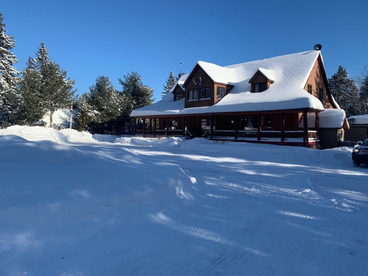 L'Auberge Refuge Du Trappeur แซงต์มาติเยอดูปาร์ก ภายนอก รูปภาพ