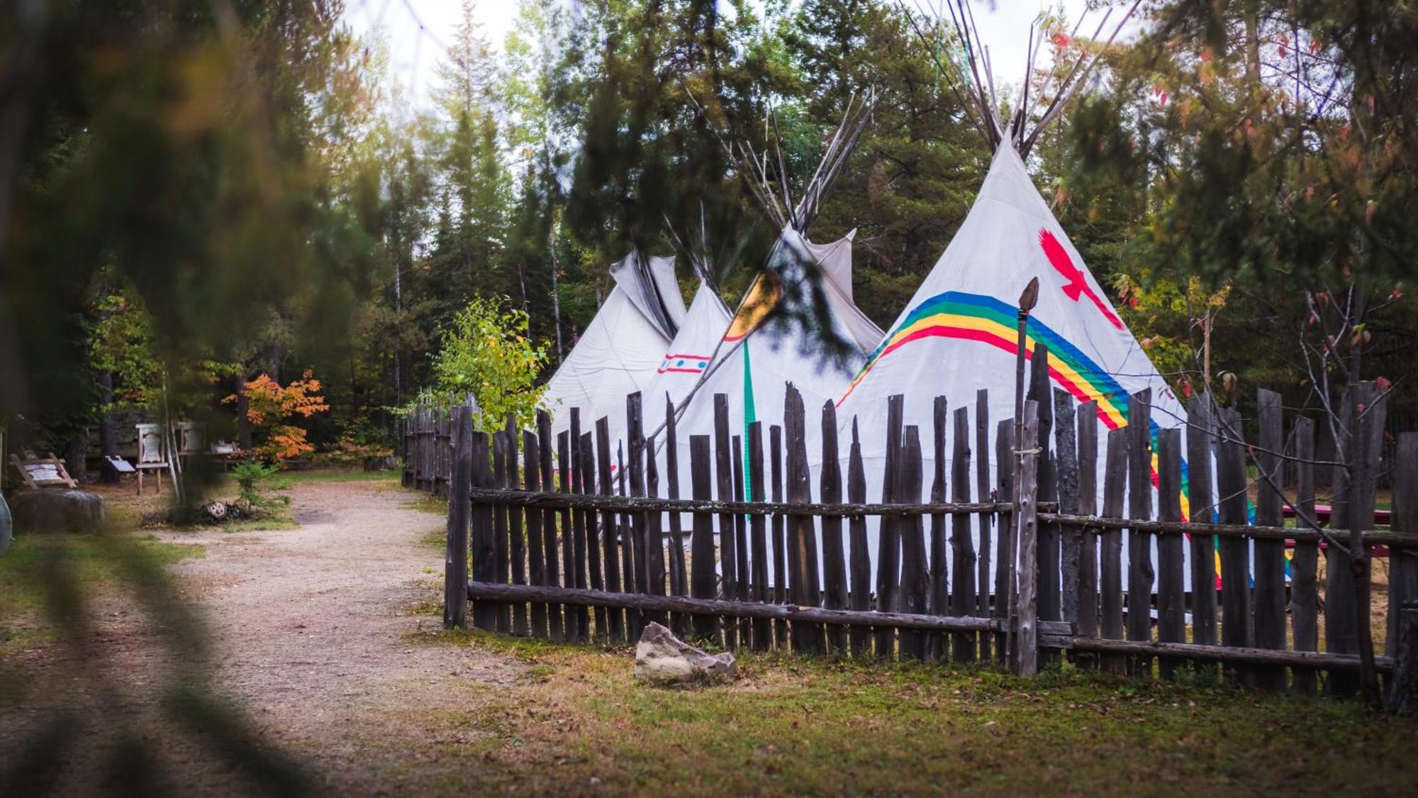 L'Auberge Refuge Du Trappeur แซงต์มาติเยอดูปาร์ก ภายนอก รูปภาพ